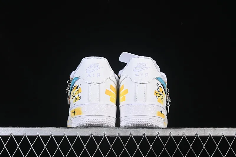 All categories Nk Air Force 1 Air Force series Nk Air Force 1 Low Air Force low-top Nike Air Force 1'07 Low "Leo" Hand-painted graffiti twelve constellations series Leo Air Force One low-top casual sneakers Constellation 723-822